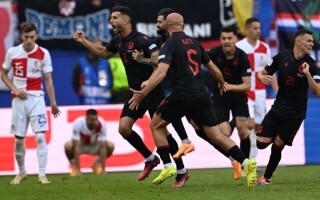 Албания продлила контракт с тренером Сильвиньо до 2025 года